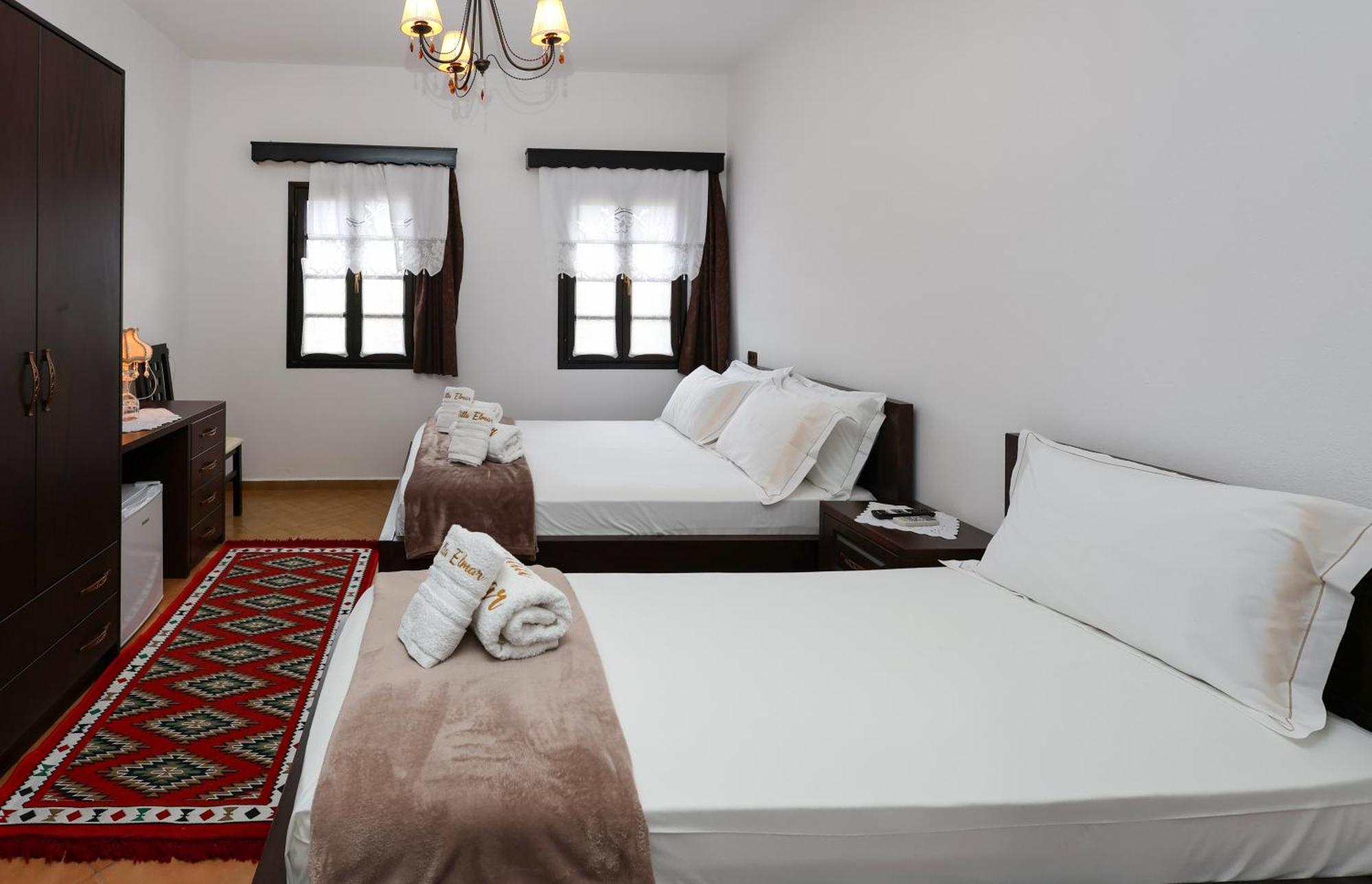 Villa Elmar Berat Exterior photo