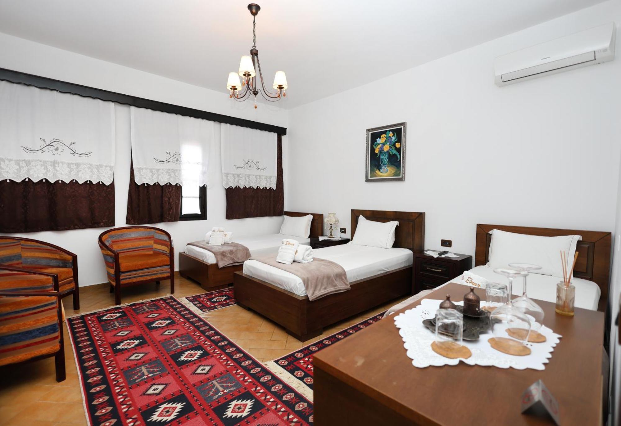 Villa Elmar Berat Exterior photo